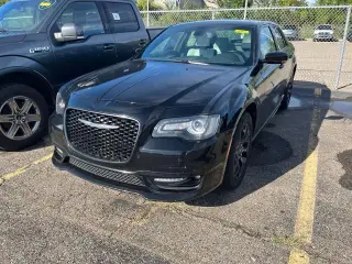 Chrysler 300 2019 AWD S 4dr Sedan