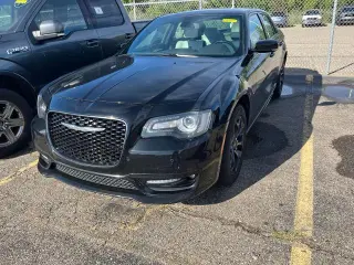 Chrysler 300 2019 AWD S 4dr Sedan