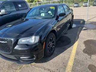 Chrysler 300 2019 AWD S 4dr Sedan