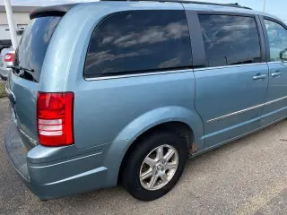 Chrysler Town and Country 2009 Touring 4dr Mini-Van