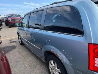 Chrysler Town and Country 2009 Touring 4dr Mini-Van