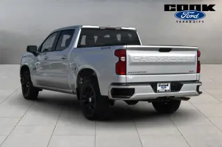Chevrolet Silverado 1500 2021 4x4 RST 4p. Cabina de Tripulacion Crew 5.8 ft. SB
