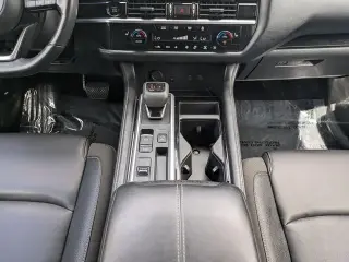 Nissan Pathfinder 2025 SL 4p SUV