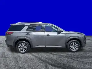 Nissan Pathfinder 2025 SL 4p SUV