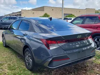 Hyundai ELANTRA 2024 SEL 4dr Sedan