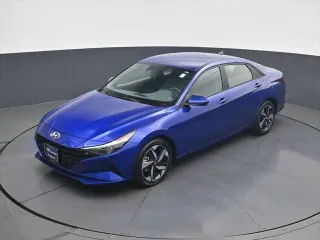 Hyundai ELANTRA 2023 SEL 4p Sedán
