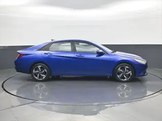 Hyundai ELANTRA 2023 SEL 4p Sedán
