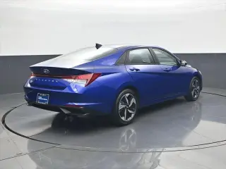 Hyundai ELANTRA 2023 SEL 4p Sedán