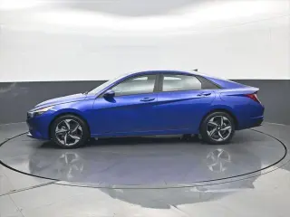 Hyundai ELANTRA 2023 SEL 4p Sedán