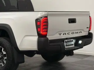 Toyota Tacoma 2023 4x4 TRD Pro 4dr Double Cab 5.0 ft SB 6M