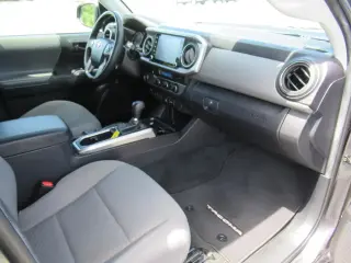 Toyota Tacoma 2023 4x2 TRD Todo Terreno 4p Doble Cabina 5.0 ft CB