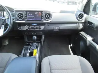 Toyota Tacoma 2023 4x2 TRD Todo Terreno 4p Doble Cabina 5.0 ft CB