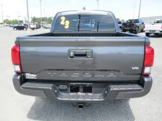 Toyota Tacoma 2023 4x2 TRD Todo Terreno 4p Doble Cabina 5.0 ft CB