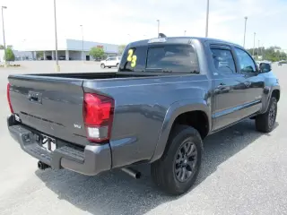 Toyota Tacoma 2023 4x2 TRD Todo Terreno 4p Doble Cabina 5.0 ft CB