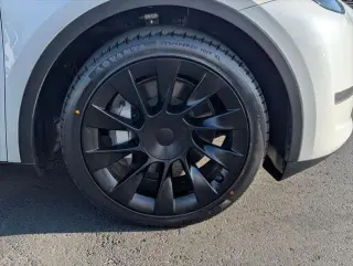 Tesla Modelo Y 2024 AWD Long Range 4p Crossover