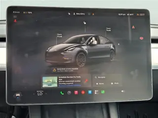 Tesla Model Y 2023 AWD Performance 4p Crossover