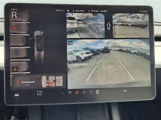 Tesla Model Y 2023 AWD Performance 4p Crossover