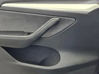 Tesla Model Y 2023 AWD Performance 4p Crossover