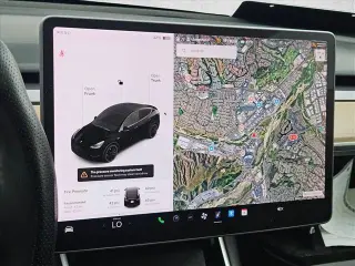 Tesla Model Y 2021 AWD Performance 4p Crossover