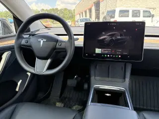 Tesla Modelo Y 2024 AWD Long Range 4p Crossover