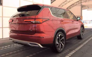 Mitsubishi Outlander 2023 SE 4dr SUV
