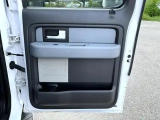 Ford F-150 2014 4x4 XLT 4dr SuperCrew Styleside 5.5 ft. SB