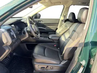 Nissan Pathfinder 2024 SL 4dr SUV