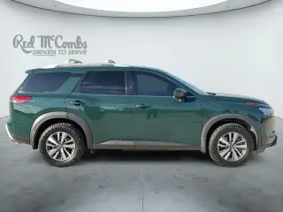 Nissan Pathfinder 2024 SL 4dr SUV