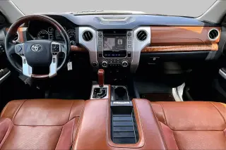 Toyota Tundra 2019 4x4 Edición 1794 4dr CrewMax Cab Pickup SB (5.7L V8)
