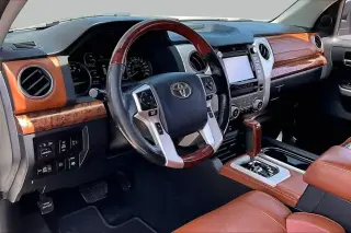 Toyota Tundra 2019 4x4 Edición 1794 4dr CrewMax Cab Pickup SB (5.7L V8)