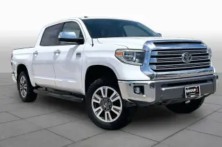 Toyota Tundra 2019 4x4 Edición 1794 4dr CrewMax Cab Pickup SB (5.7L V8)