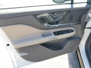 Lincoln Corsair 2024 AWD Premiere 4dr SUV