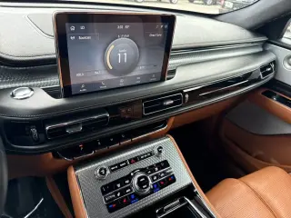 Lincoln Aviator 2020 con transmisión automática de cuatro ruedas, negro etiqueta 4dr SUV