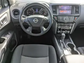 Nissan Pathfinder 2020 S 4dr SUV
