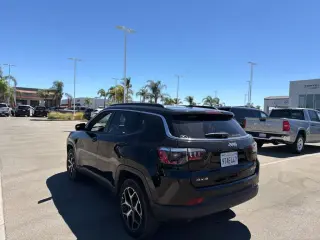 Jeep Compass 2025 4x4 Limited 4dr SUV