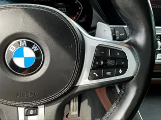 BMW X7 2020 con tracción en las cuatro ruedas M50i, vehículo de actividad deportiva de 4 puertas