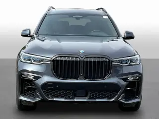 BMW X7 2020 con tracción en las cuatro ruedas M50i, vehículo de actividad deportiva de 4 puertas