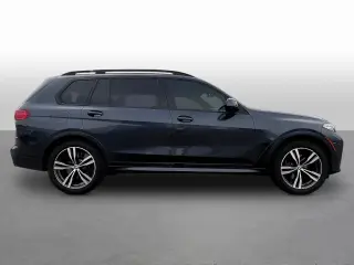 BMW X7 2020 con tracción en las cuatro ruedas M50i, vehículo de actividad deportiva de 4 puertas