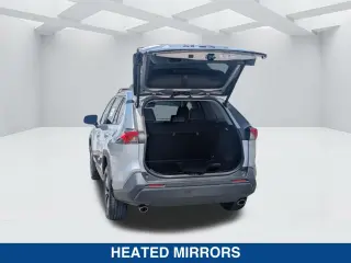 Toyota RAV4 Hybrid 2022 con tracción en las cuatro ruedas XLE Premium 4dr SUV