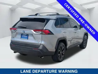 Toyota RAV4 Hybrid 2022 con tracción en las cuatro ruedas XLE Premium 4dr SUV