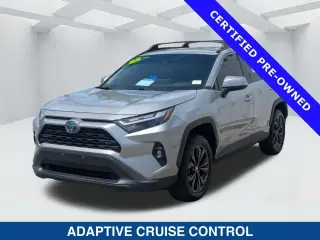 Toyota RAV4 Hybrid 2022 con tracción en las cuatro ruedas XLE Premium 4dr SUV