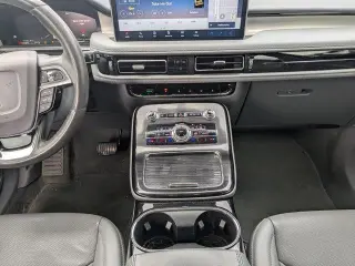 Lincoln Nautilus 2021 Reserve 4dr SUV