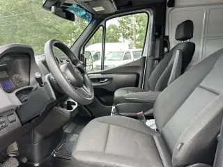 Mercedes-Benz Sprinter 2021 4x2 2500 3dr 170 in. WB High Roof Cargo Van (2.0L Gas I4)
