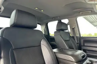 Chevrolet Silverado 2500HD 2018 4x4 LTZ 4dr Cab de Tren