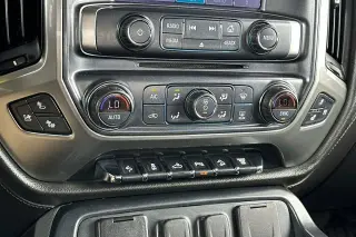 Chevrolet Silverado 2500HD 2018 4x4 LTZ 4dr Cab de Tren