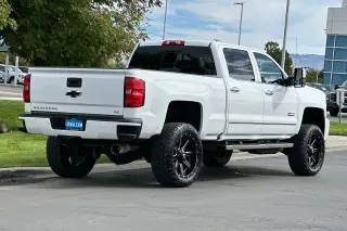 Chevrolet Silverado 2500HD 2018 4x4 LTZ 4dr Cab de Tren