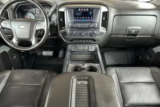 Chevrolet Silverado 2500HD 2018 4x4 LTZ 4dr Cab de Tren