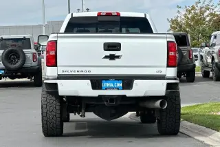Chevrolet Silverado 2500HD 2018 4x4 LTZ 4dr Cab de Tren