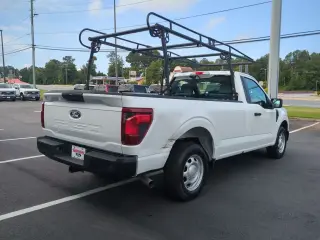 Ford F-150 2024 4x2 XL 2dr Cab regular 8 ft.
