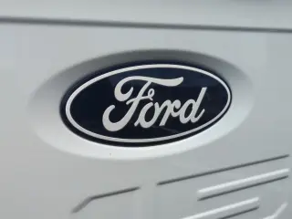 Ford F-150 2024 4x2 XL 2dr Cab regular 8 ft.